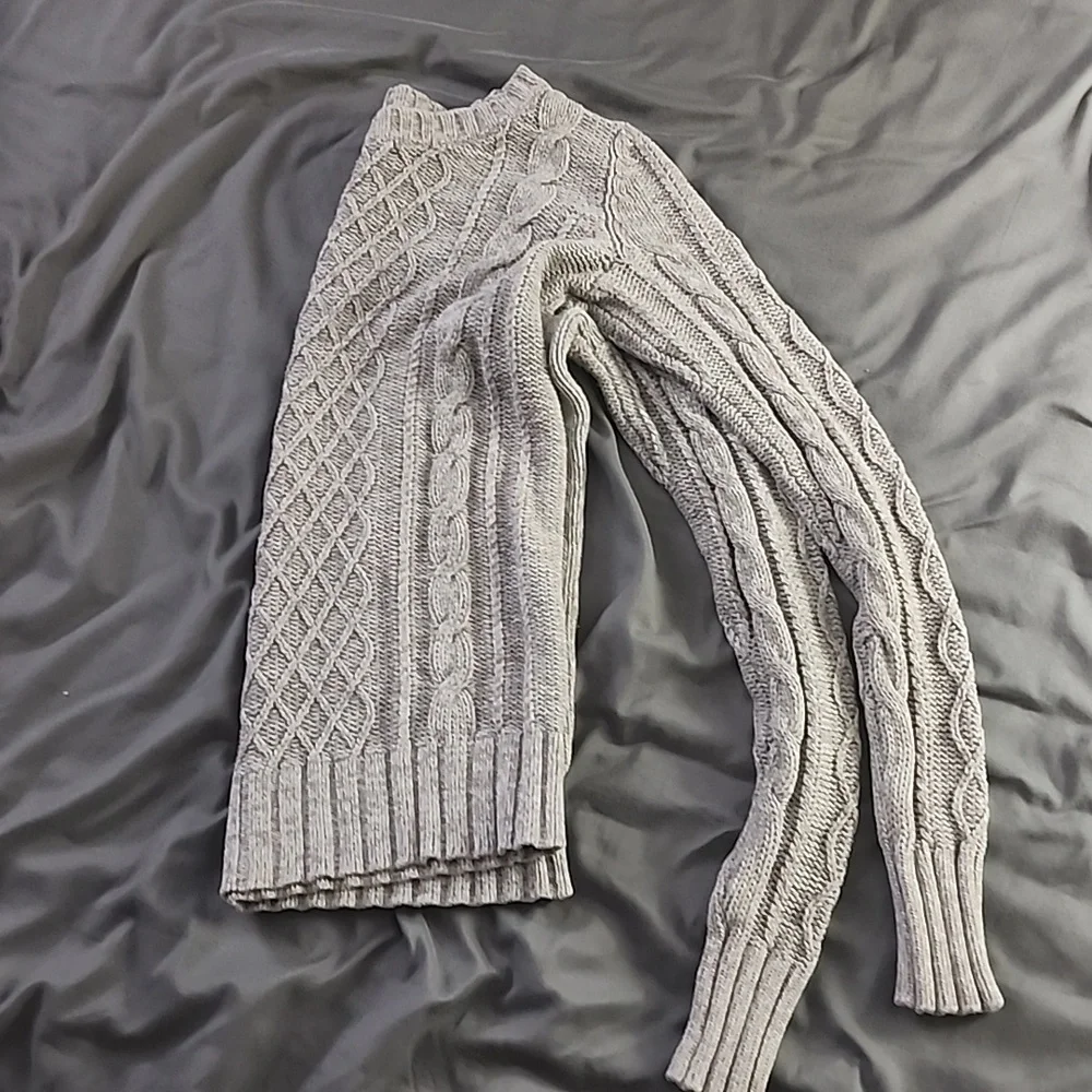 Sweater - Picture 2 of 3